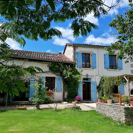 Le Verger Du Paradis Beaulieu-sur-Sonnette Exterior photo